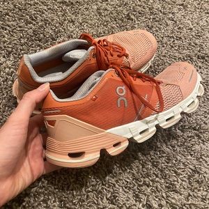 On Cloud Running Flyer Shoes